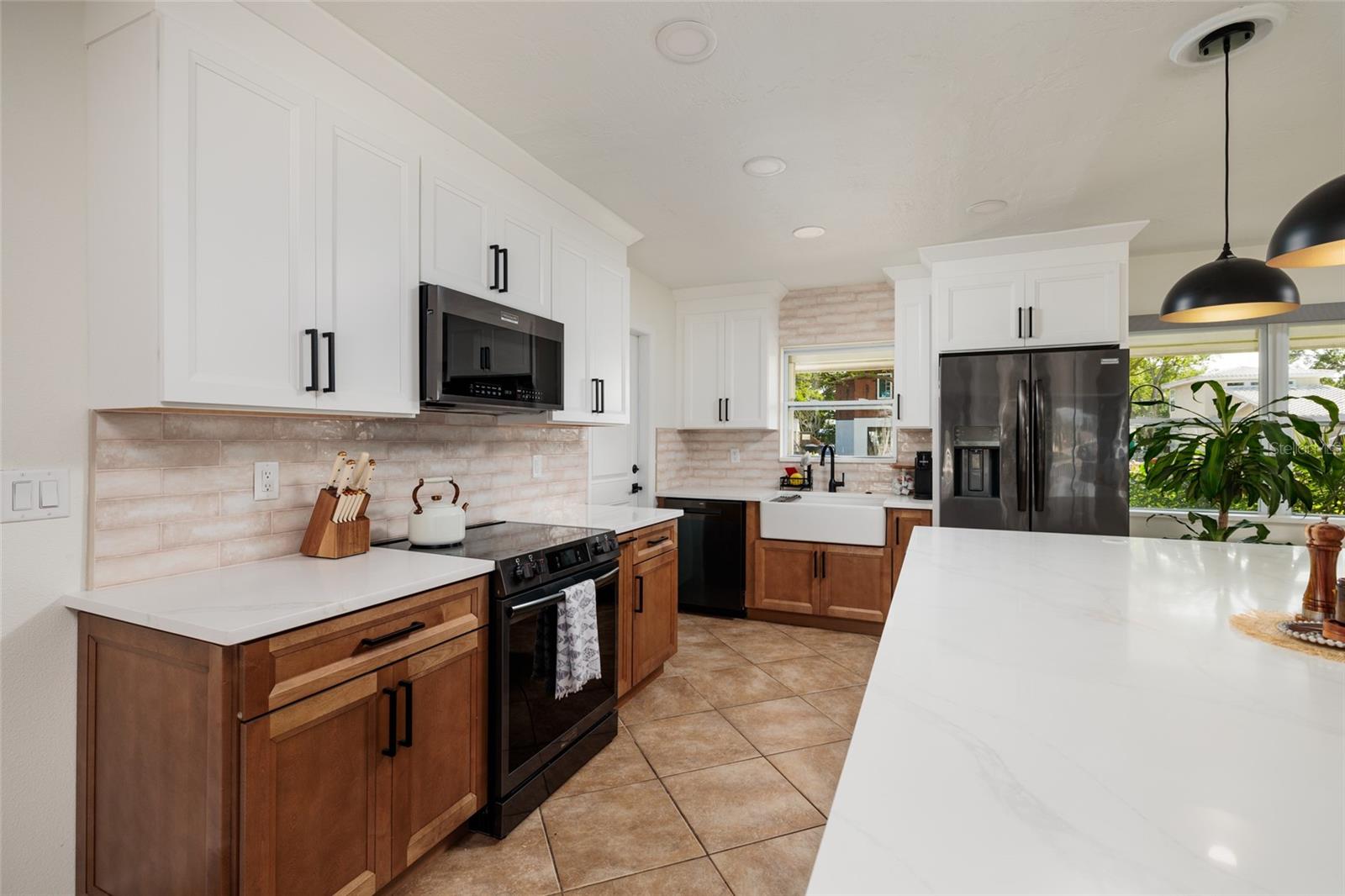 Image 6 of 30 For 9294 Treasure Lane Ne