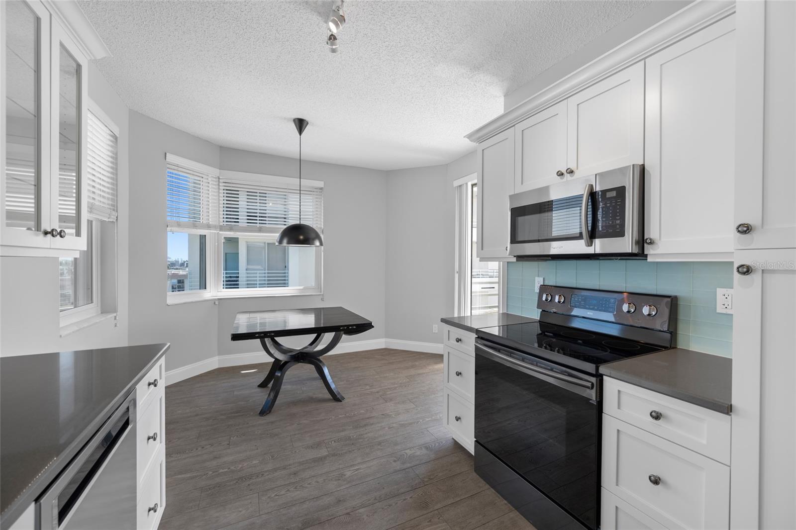 Image 10 of 42 For 7979 Sailboat Key Boulevard S 508