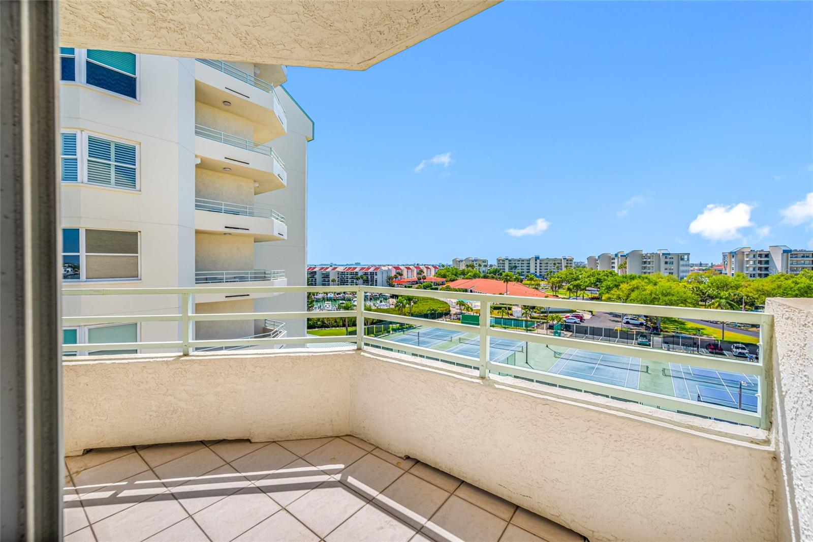 Image 13 of 42 For 7979 Sailboat Key Boulevard S 508