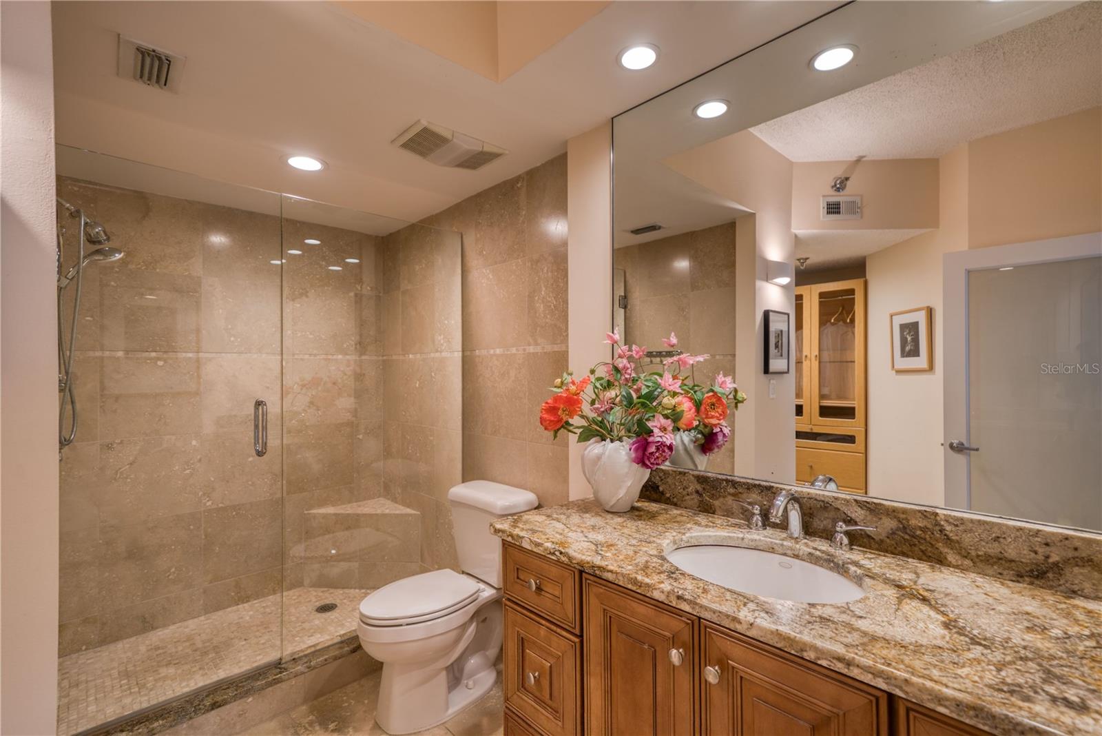 Image 21 of 42 For 7979 Sailboat Key Boulevard S 508