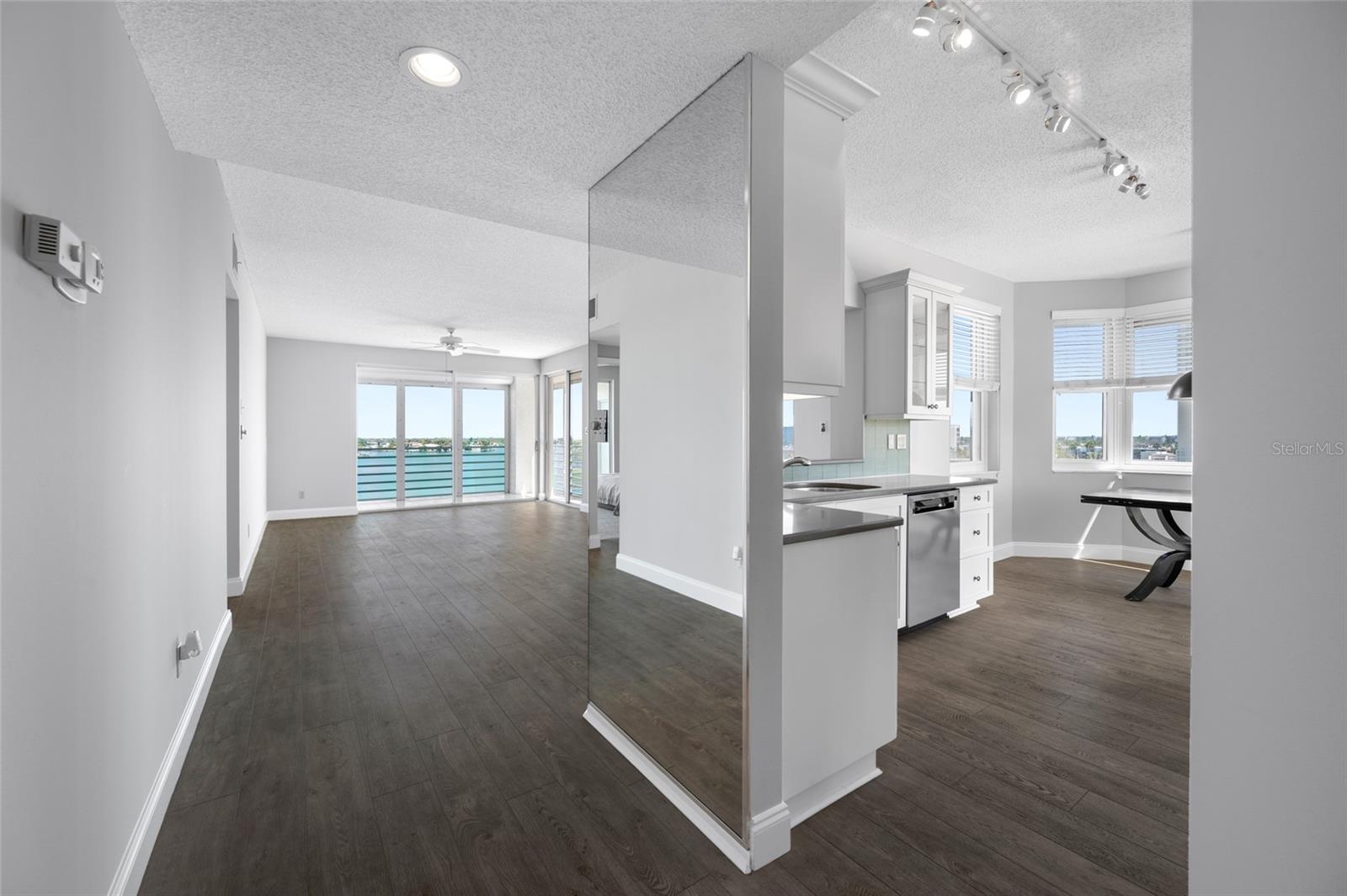 Image 7 of 42 For 7979 Sailboat Key Boulevard S 508