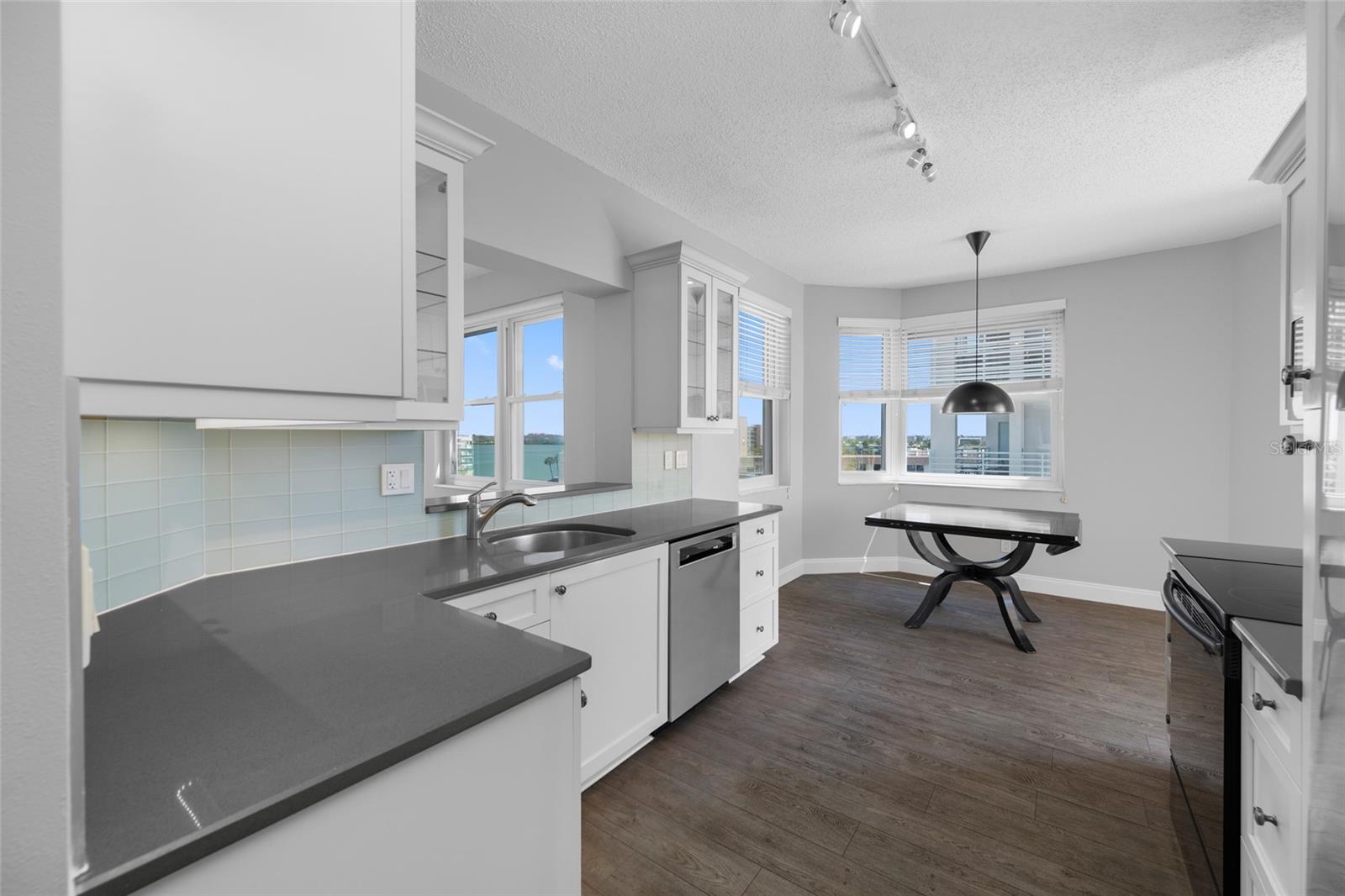 Image 9 of 42 For 7979 Sailboat Key Boulevard S 508