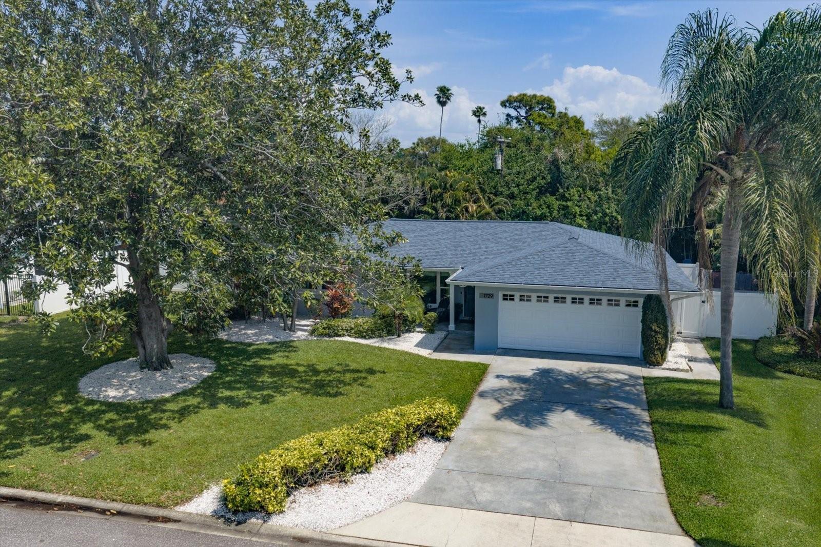 Image 3 of 59 For 1729 Laurie Lane