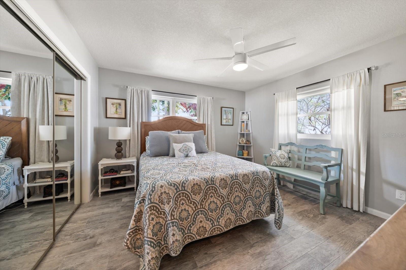 Image 32 of 59 For 1729 Laurie Lane