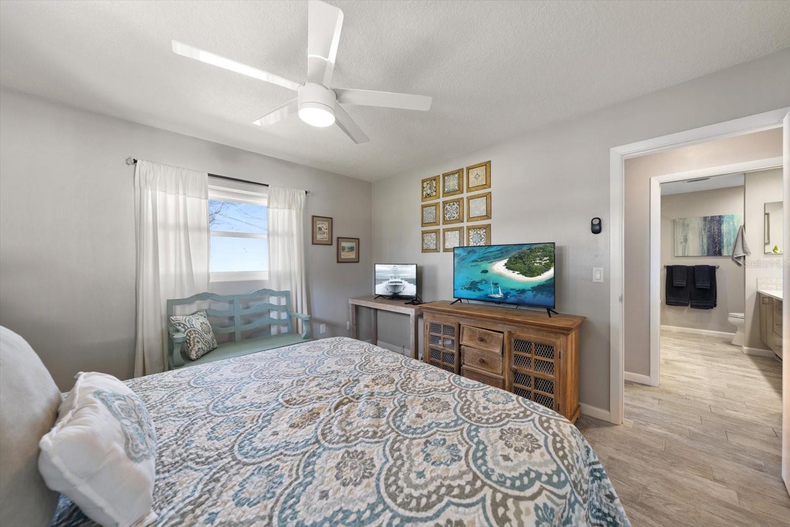 Image 33 of 59 For 1729 Laurie Lane