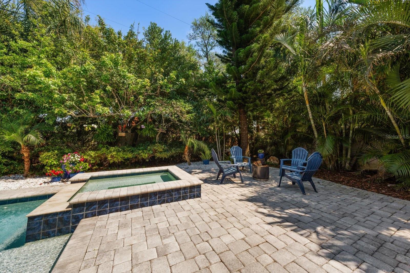 Image 43 of 59 For 1729 Laurie Lane