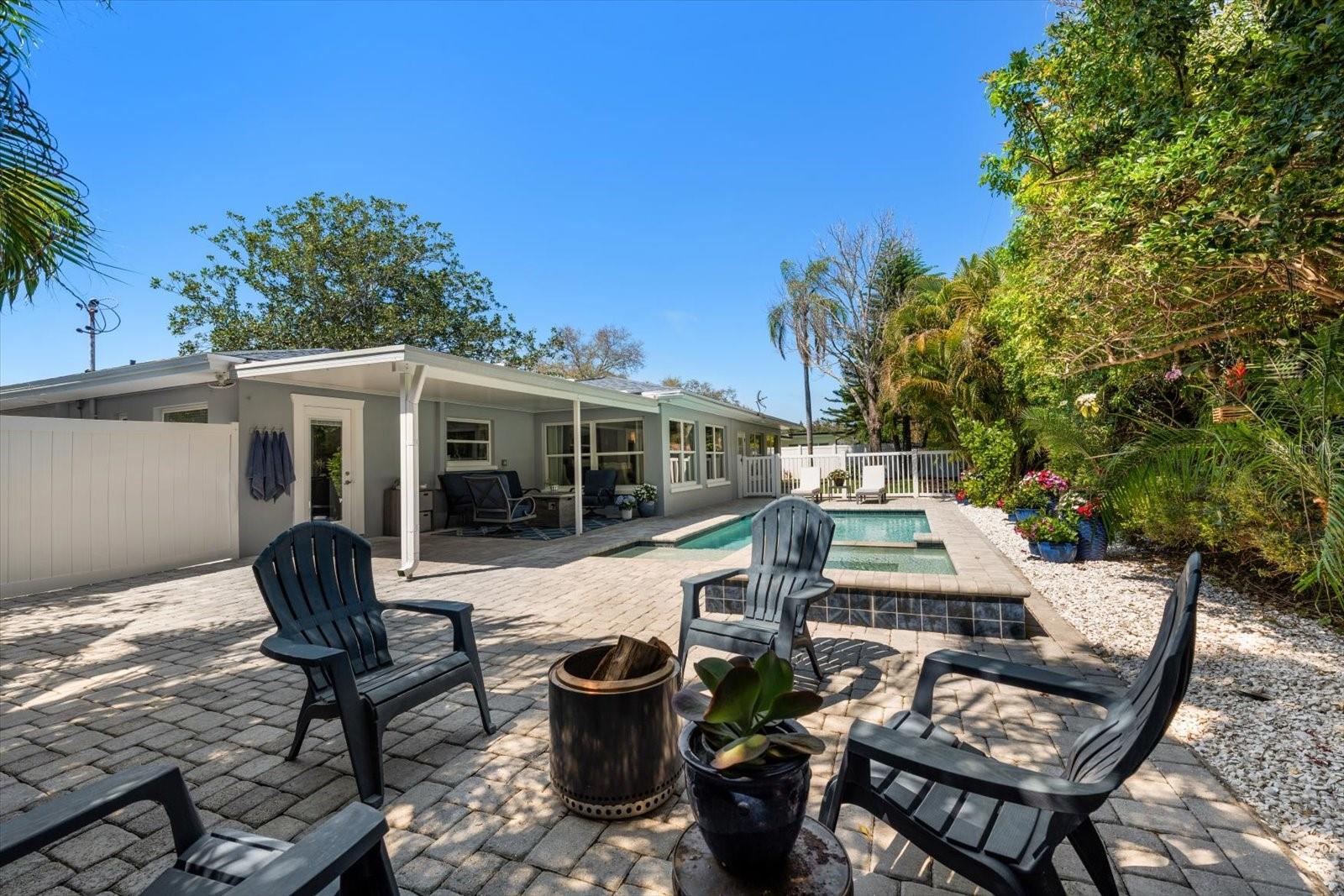 Image 47 of 59 For 1729 Laurie Lane