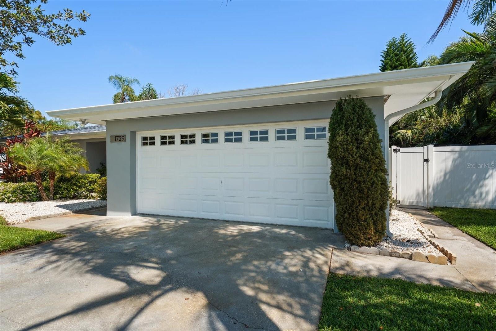 Image 5 of 59 For 1729 Laurie Lane