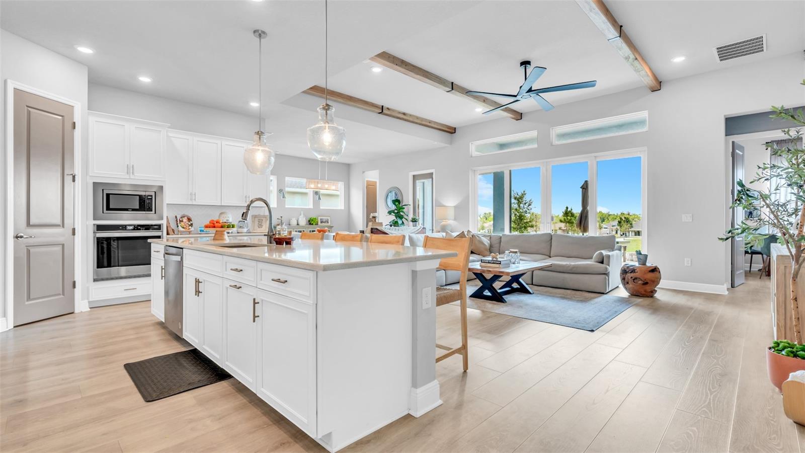 Image 15 of 49 For 12903 Oak Street