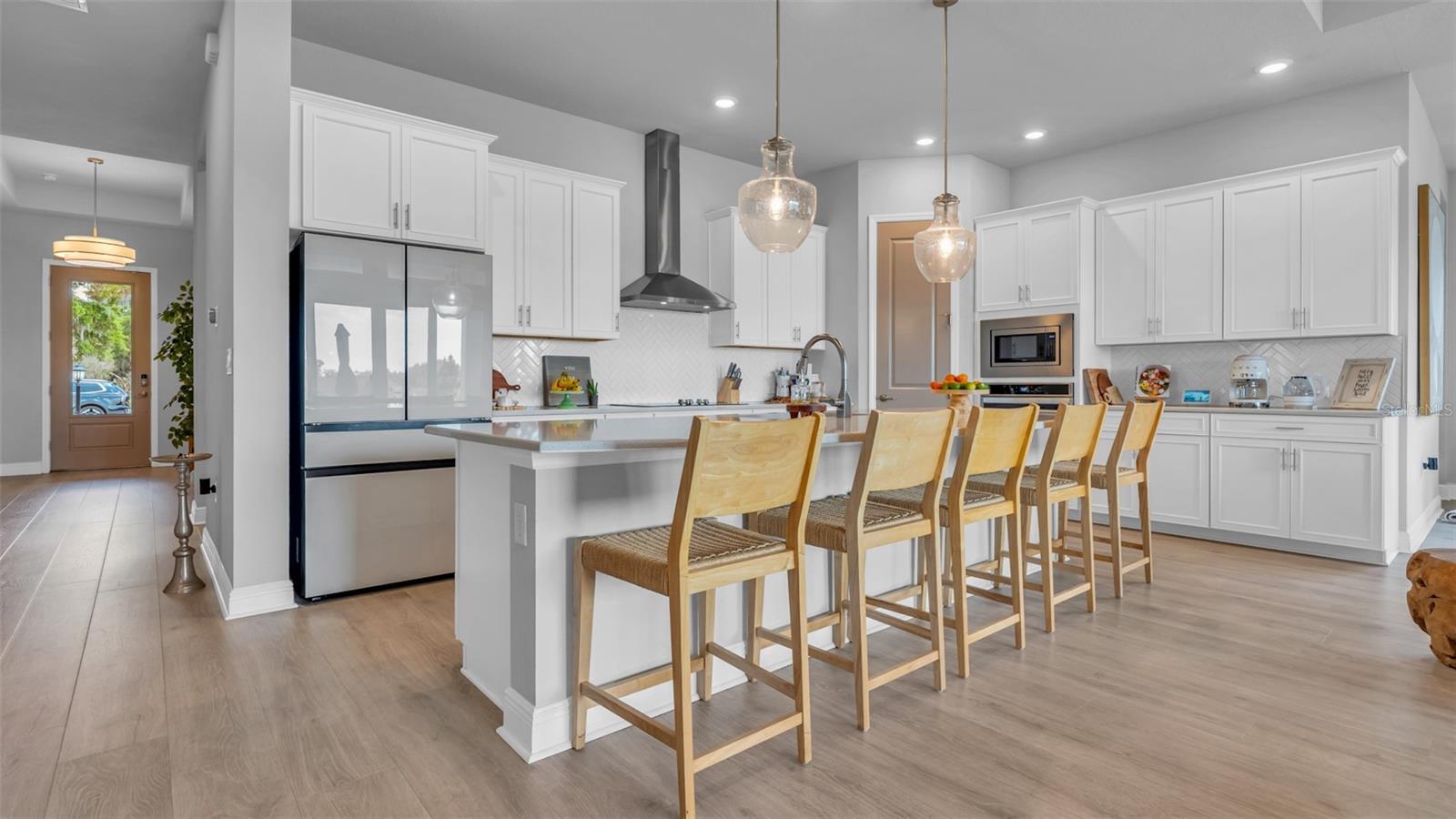 Image 16 of 49 For 12903 Oak Street