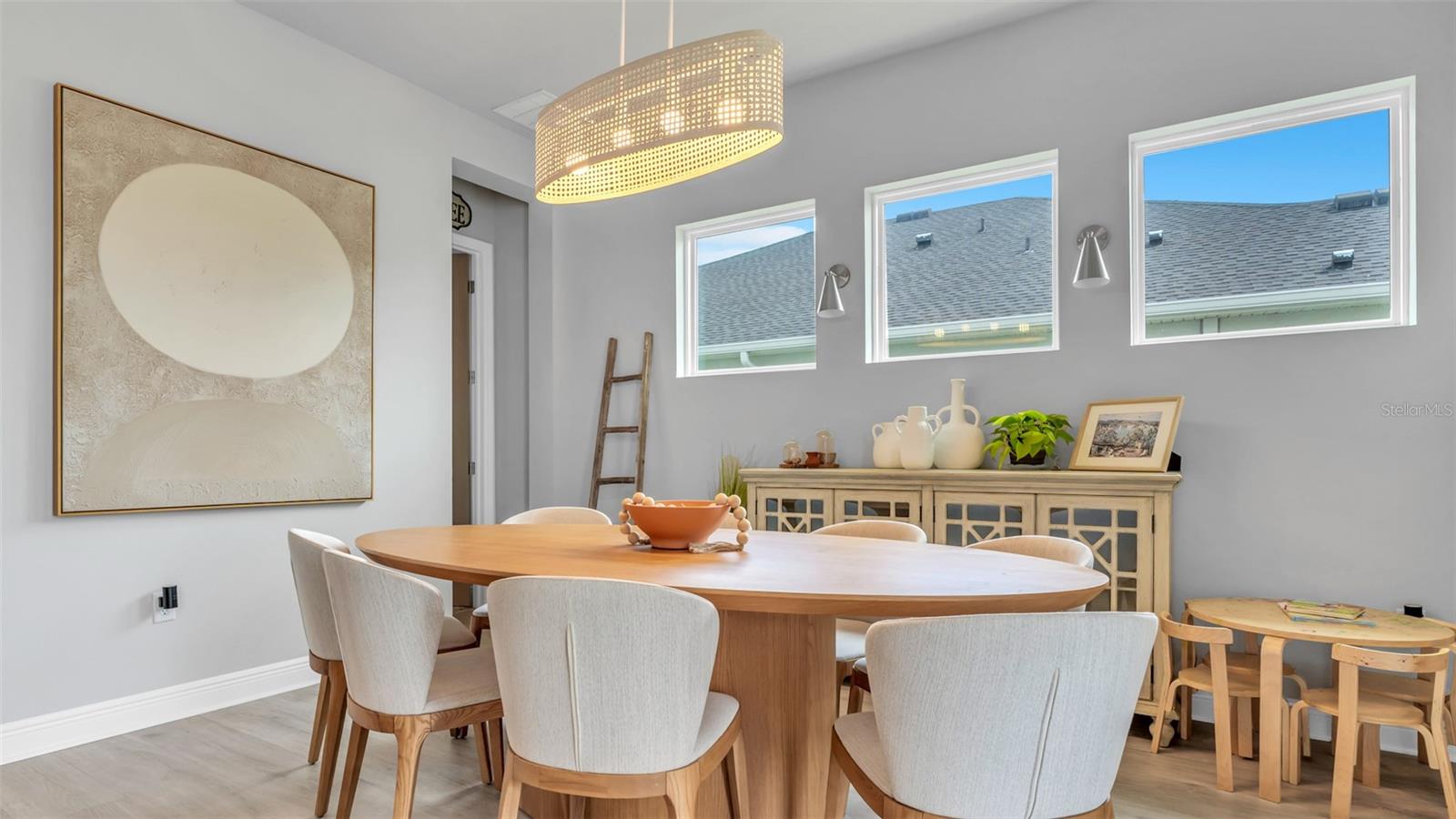 Image 23 of 49 For 12903 Oak Street