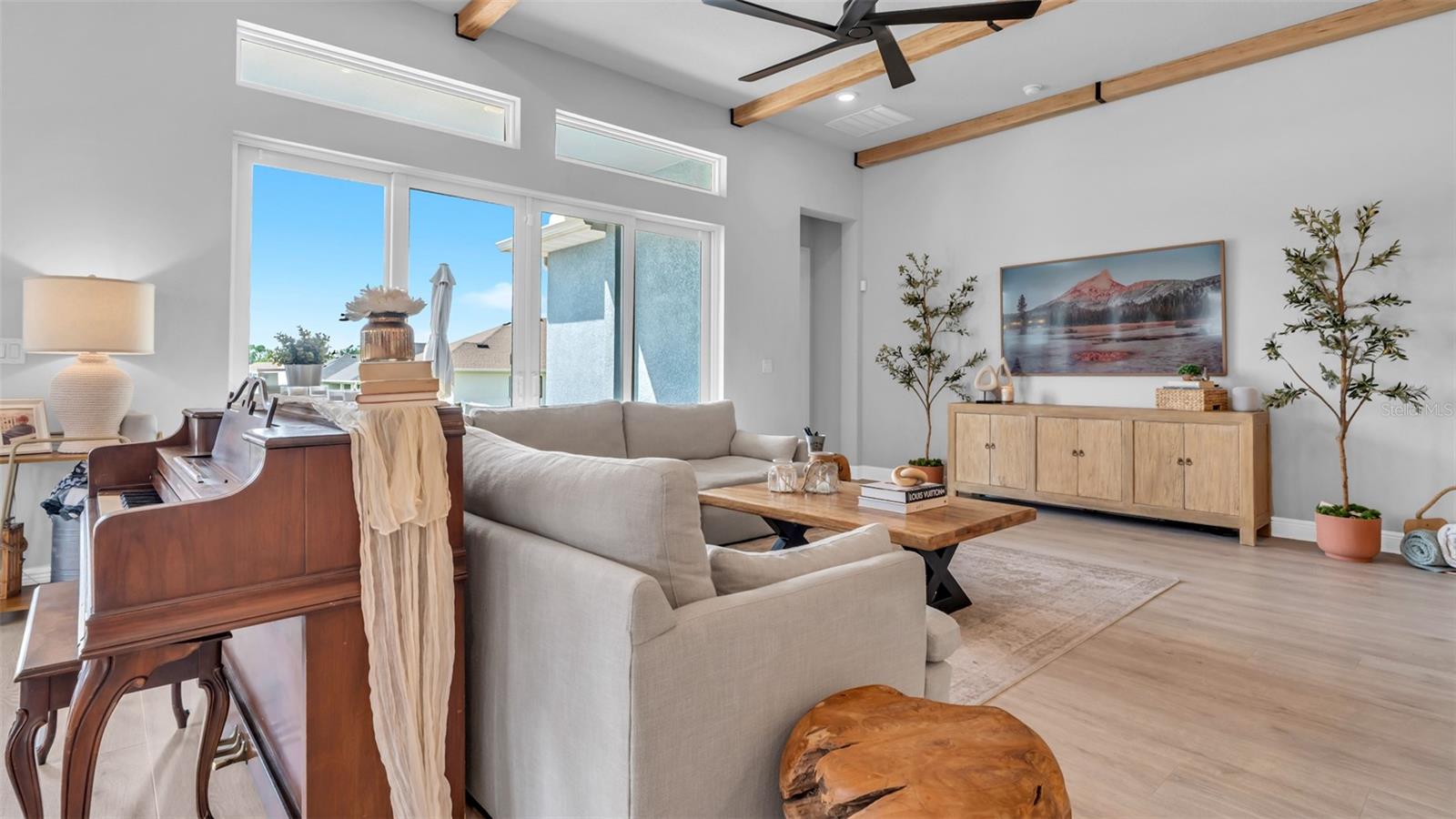 Image 26 of 49 For 12903 Oak Street