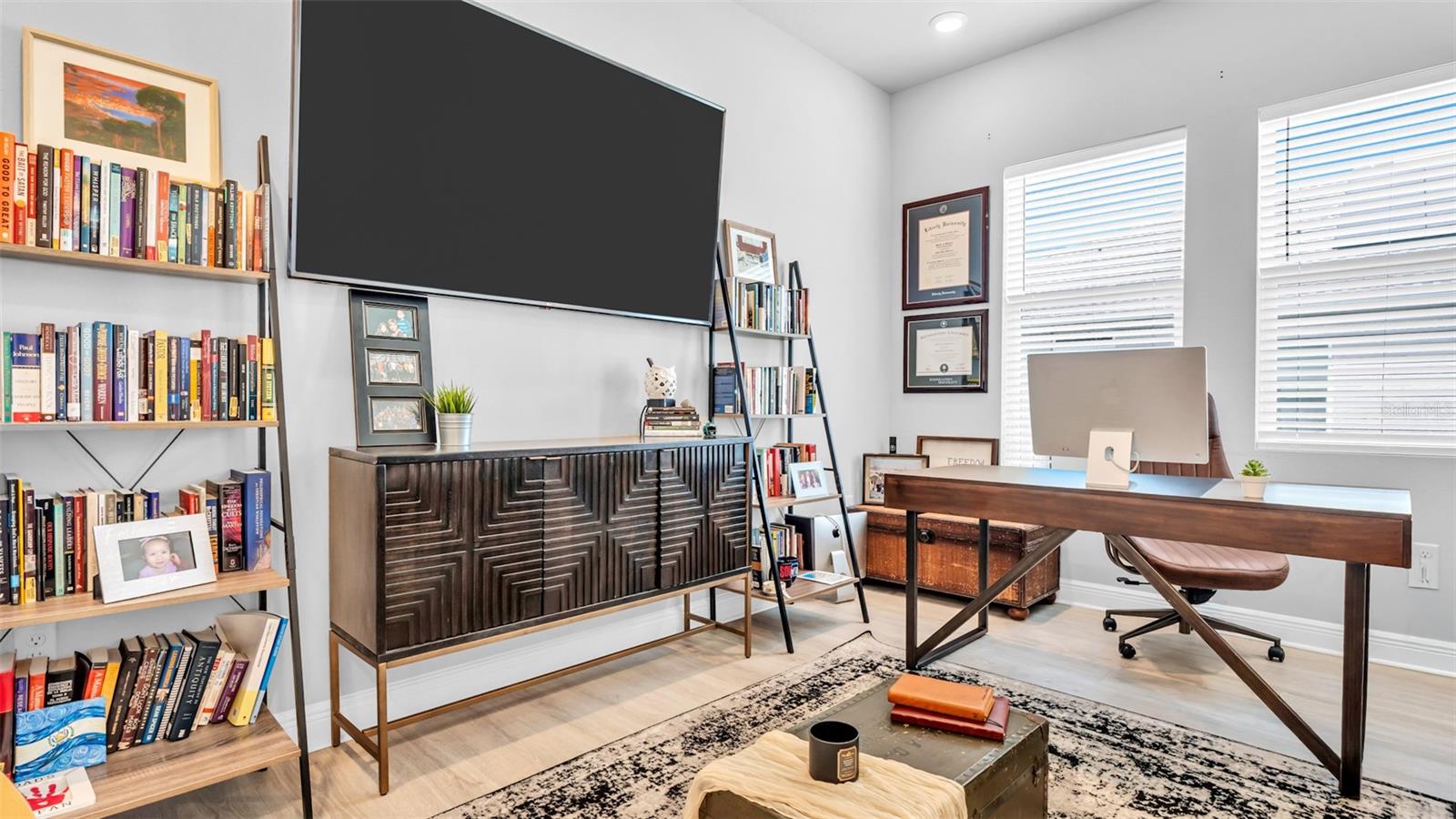 Image 27 of 49 For 12903 Oak Street