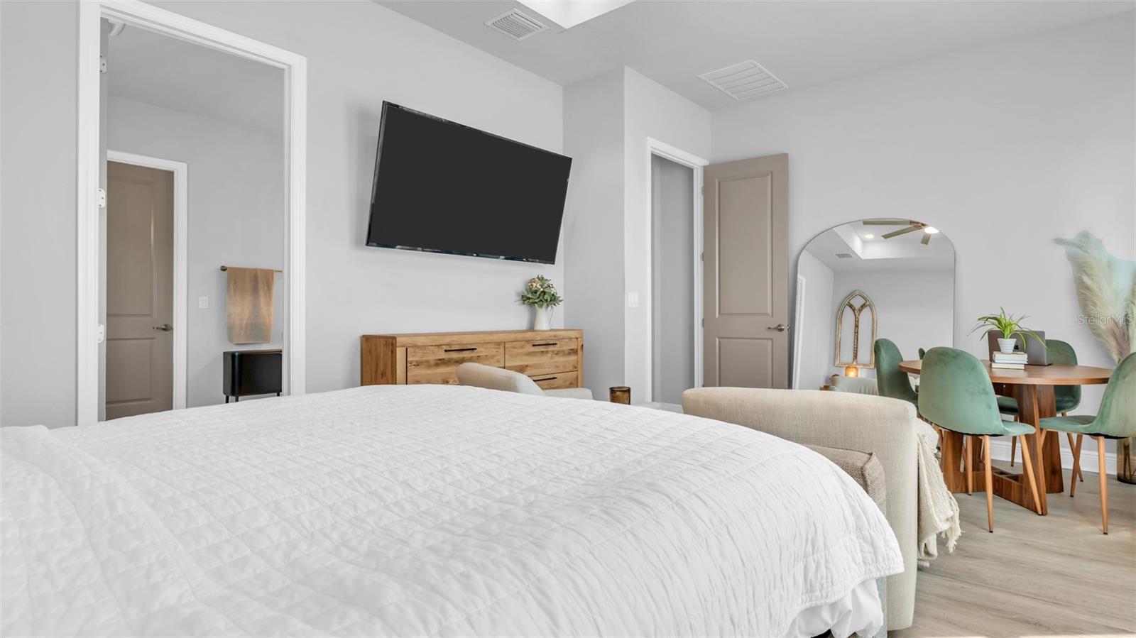 Image 38 of 49 For 12903 Oak Street