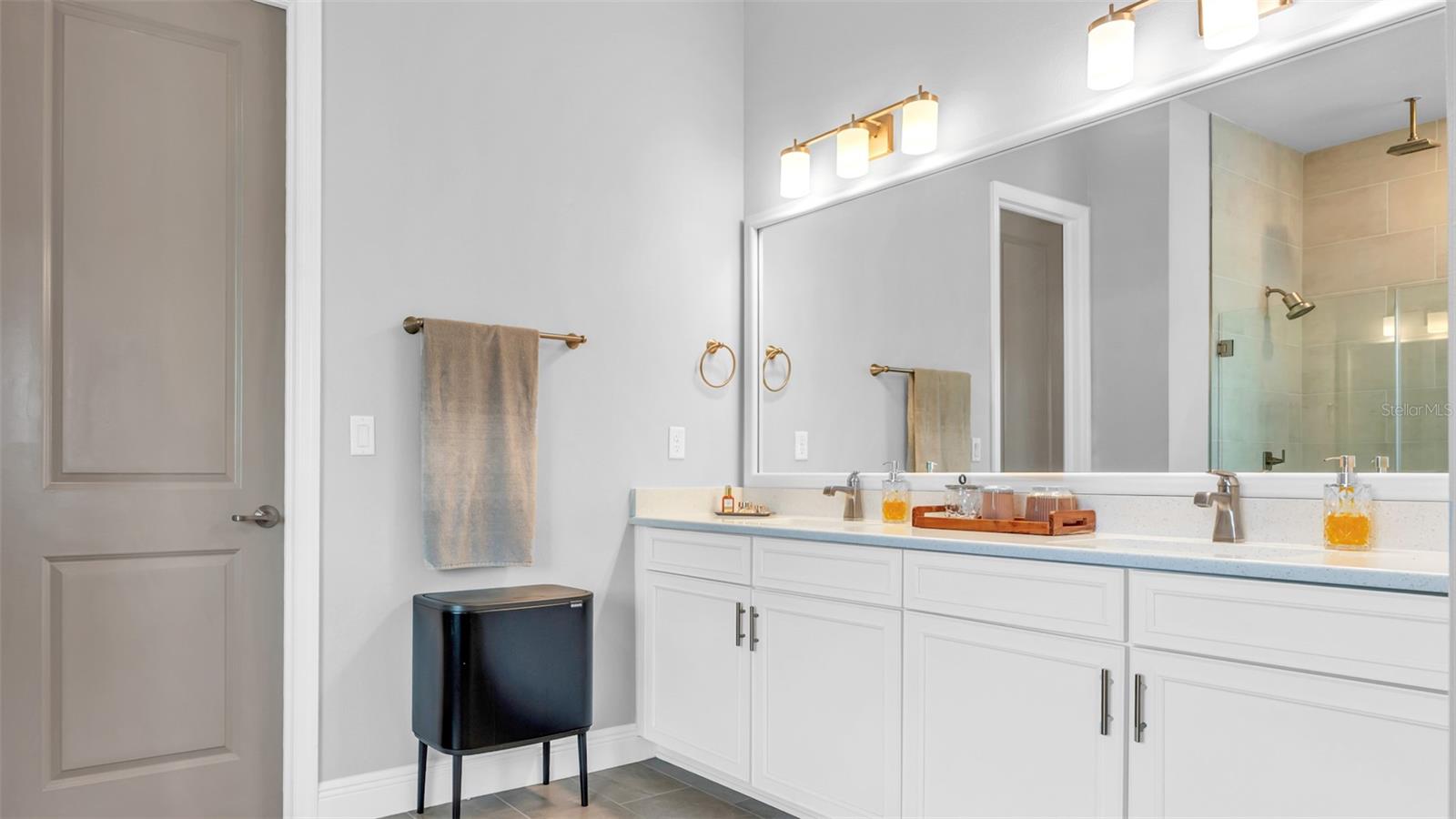 Image 40 of 49 For 12903 Oak Street