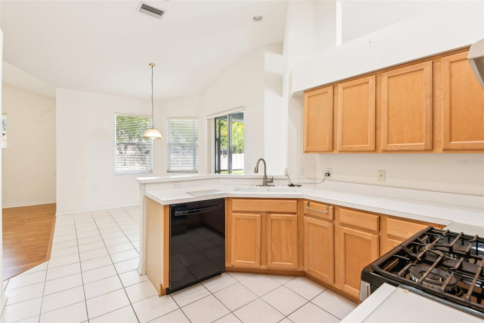 Image 15 of 37 For 18108 Kennesaw Court