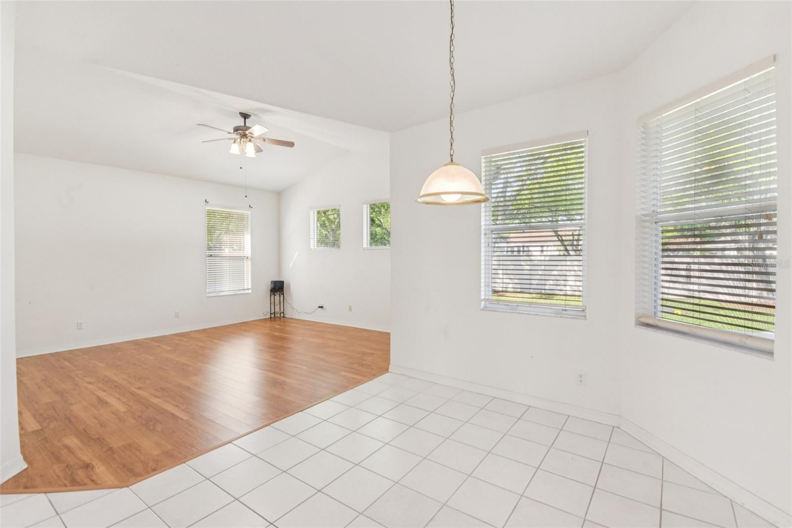 Image 17 of 37 For 18108 Kennesaw Court