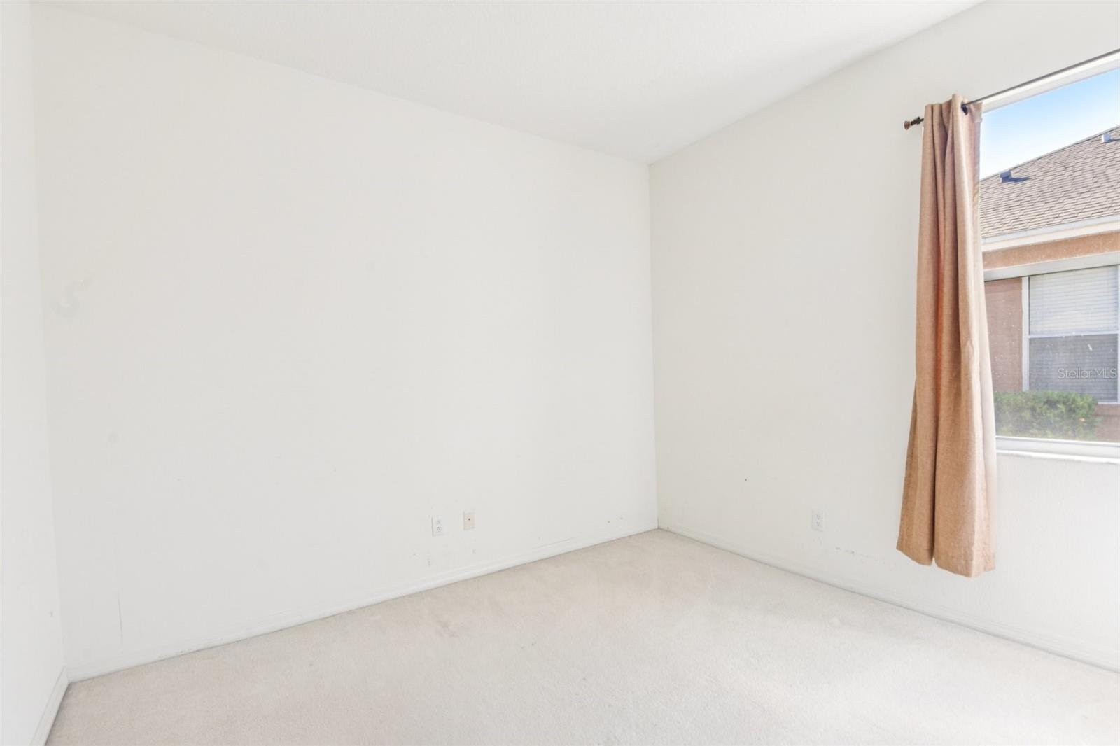 Image 24 of 37 For 18108 Kennesaw Court