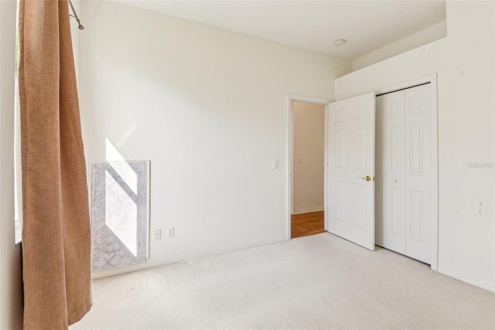 Image 25 of 37 For 18108 Kennesaw Court