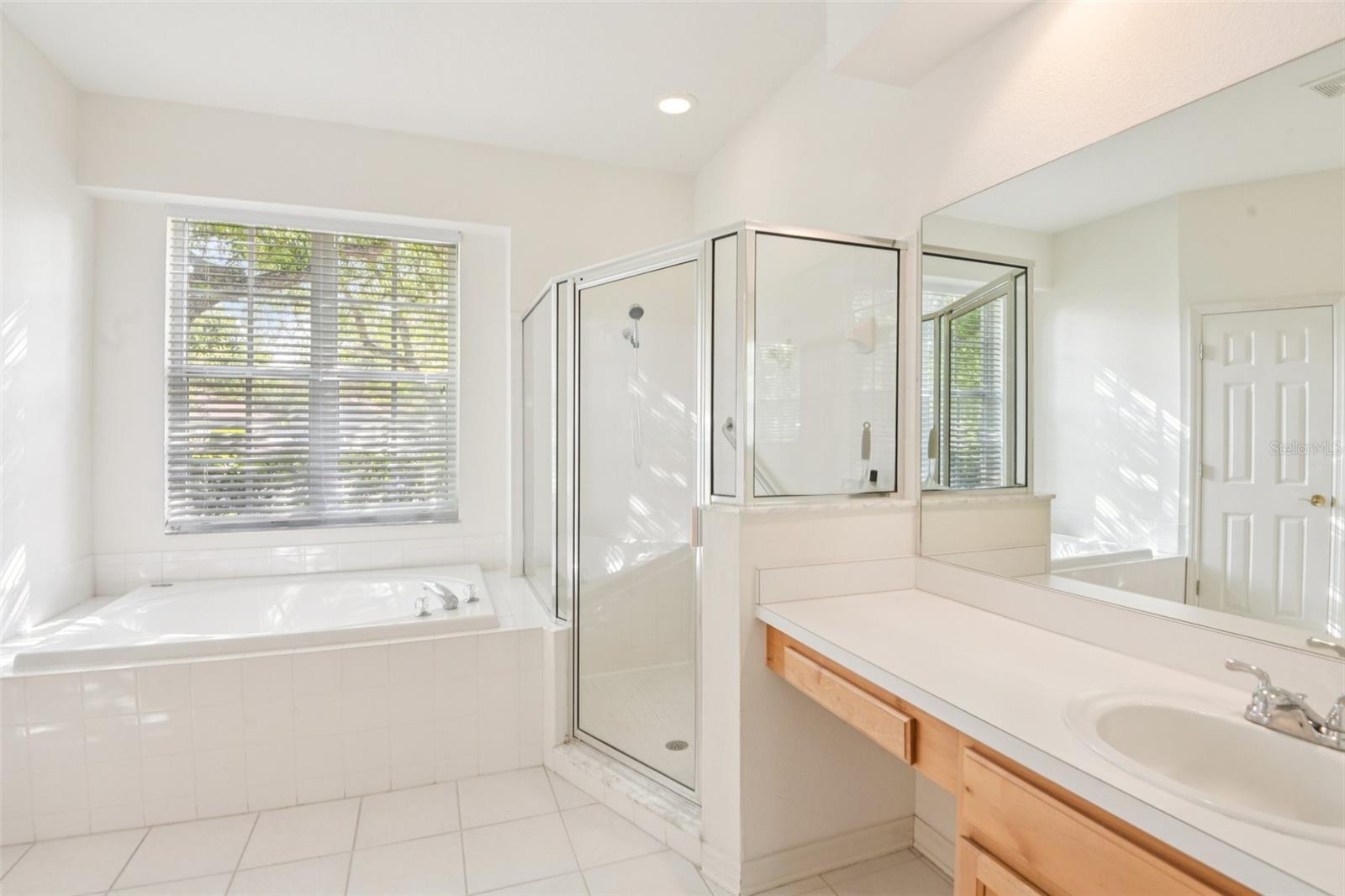 Image 27 of 37 For 18108 Kennesaw Court