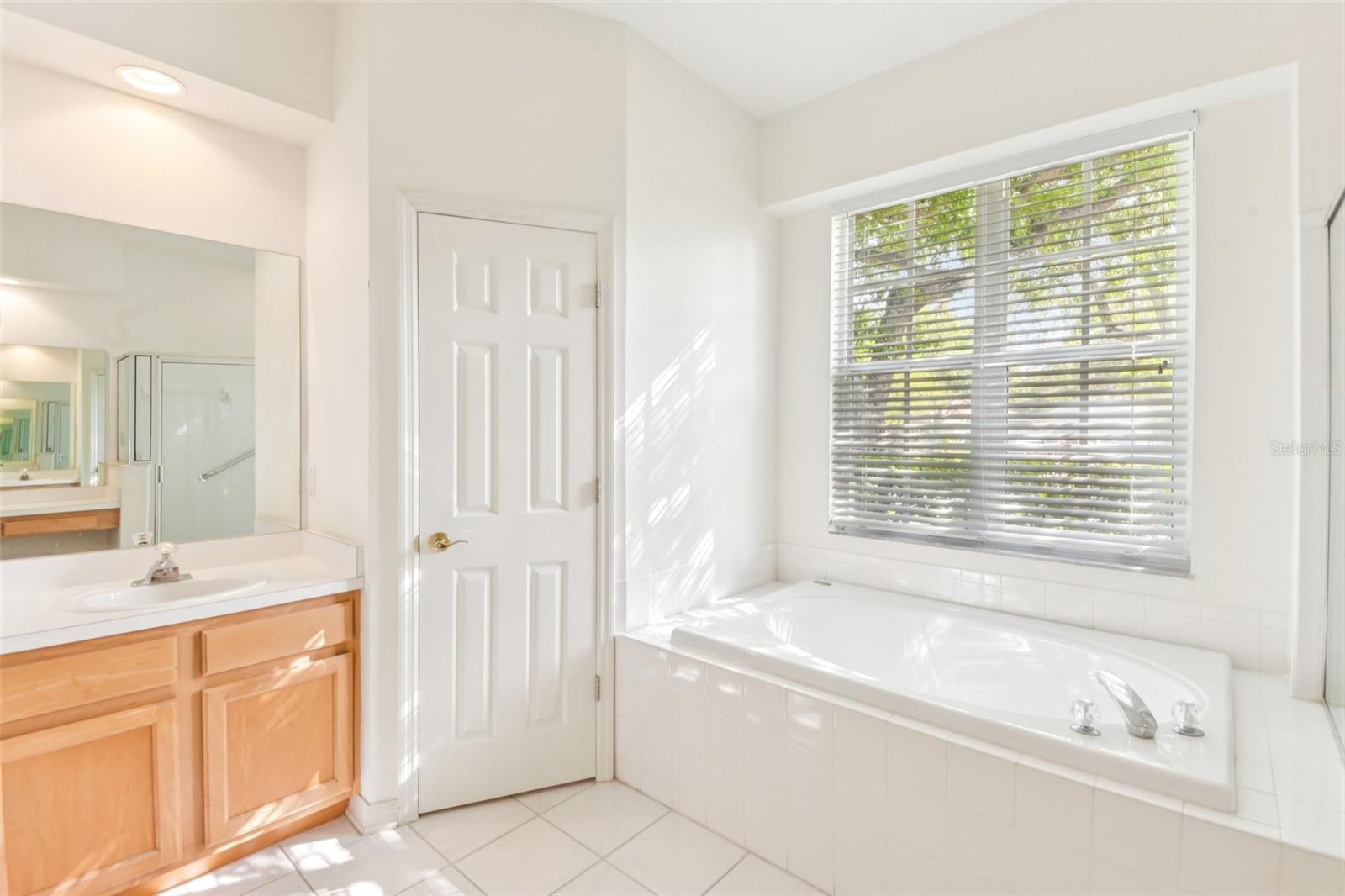 Image 28 of 37 For 18108 Kennesaw Court