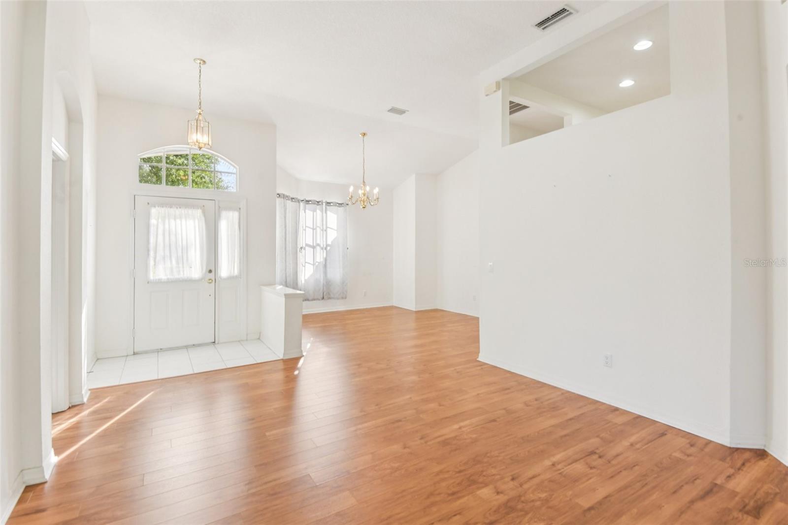 Image 9 of 37 For 18108 Kennesaw Court