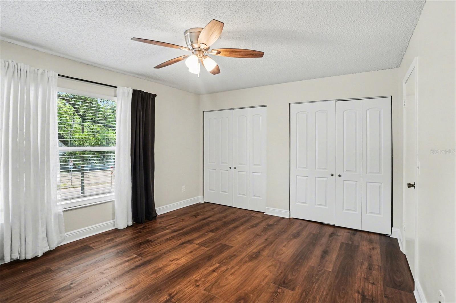 Image 12 of 26 For 14733 Pine Glen Circle