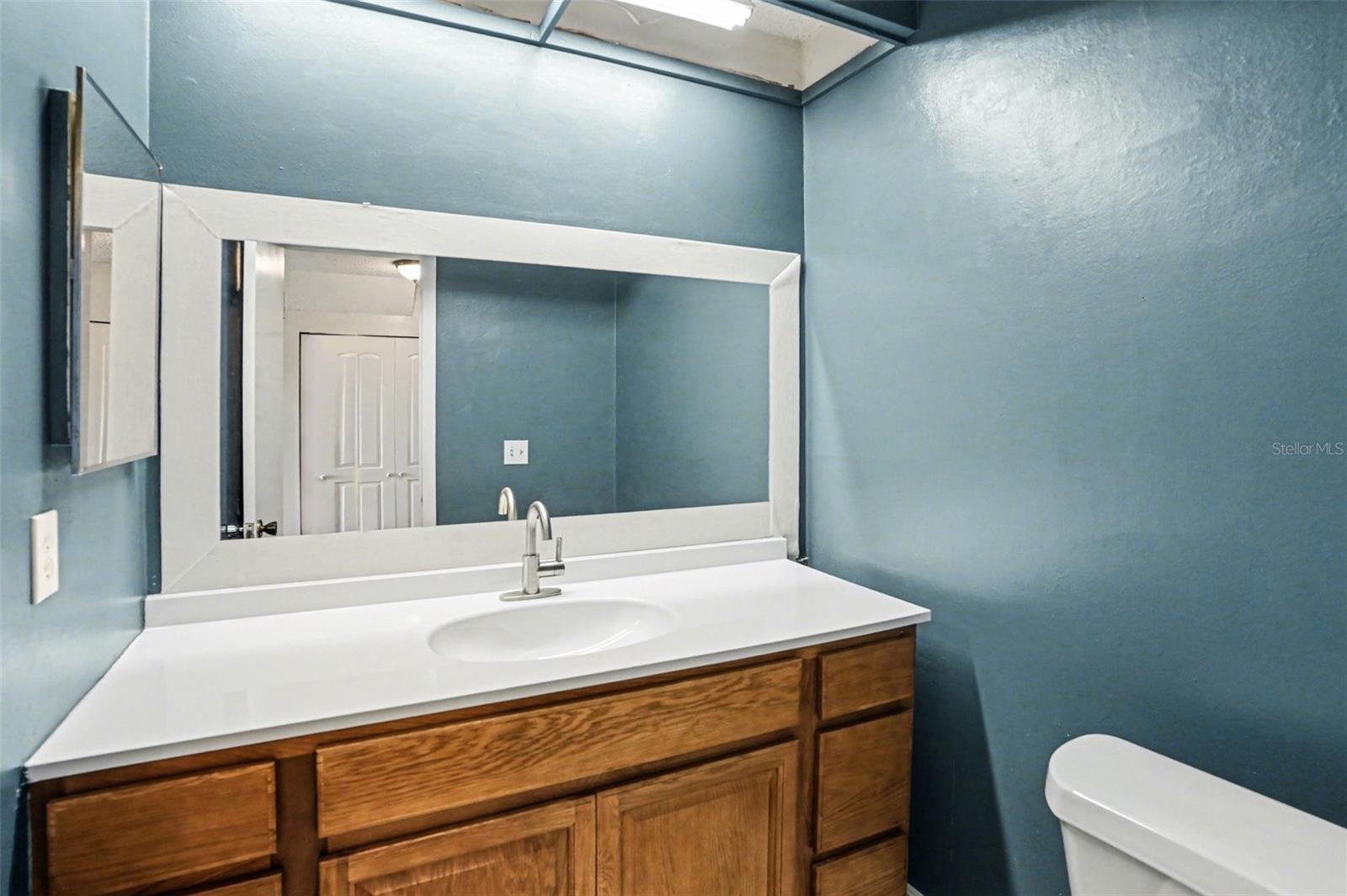 Image 19 of 26 For 14733 Pine Glen Circle