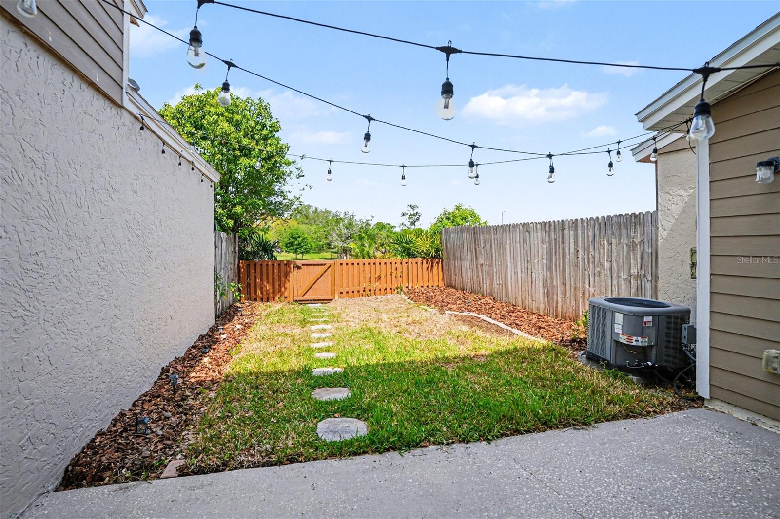 Image 20 of 26 For 14733 Pine Glen Circle