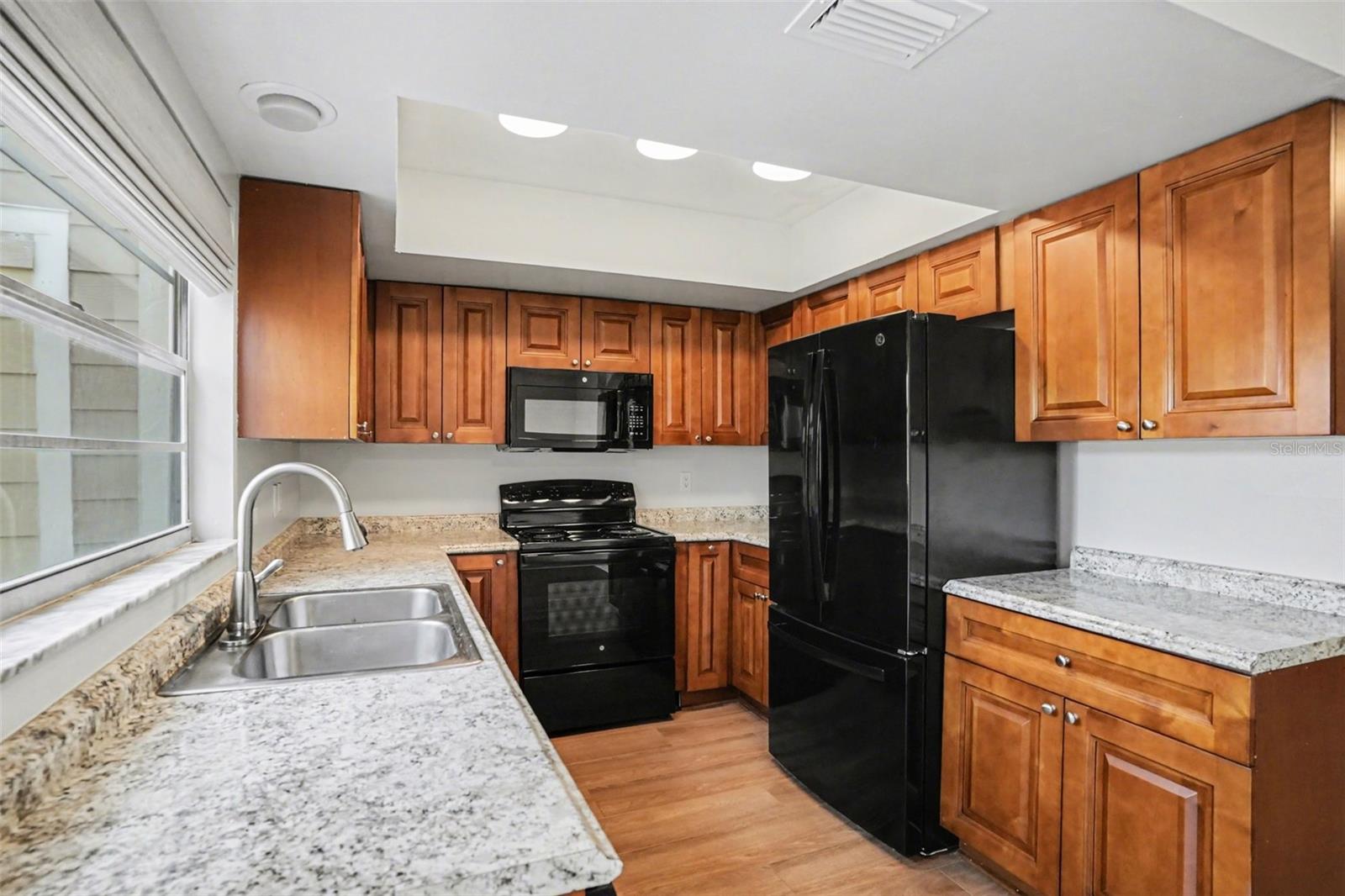 Image 7 of 26 For 14733 Pine Glen Circle