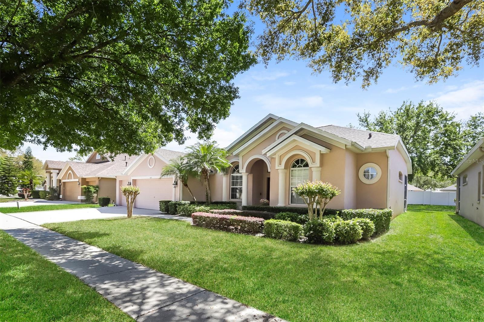 Image 3 of 14 For 1007 Sweet Breeze Drive