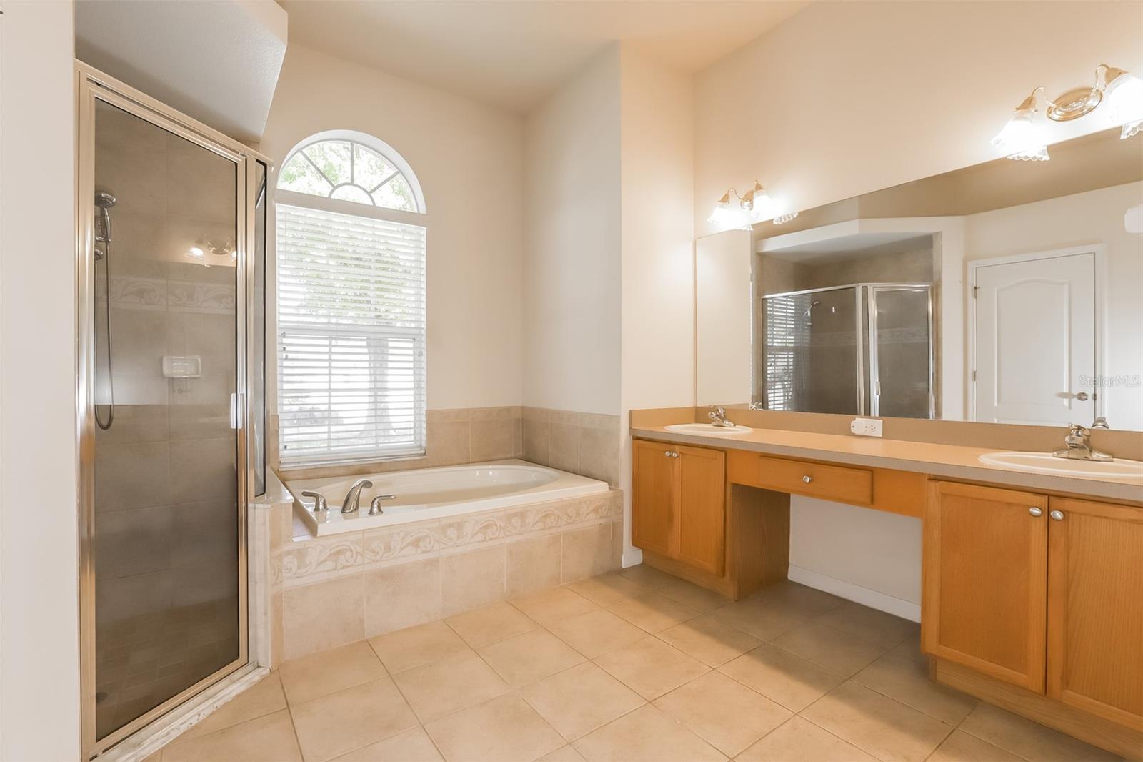 Image 9 of 14 For 1007 Sweet Breeze Drive