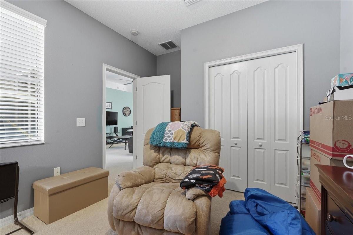 Listing photo id 20 for 3839 Grecko Drive