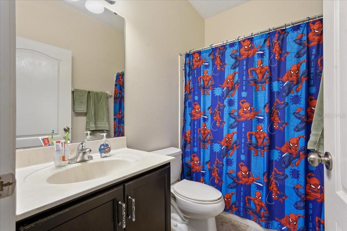 Listing photo id 23 for 3839 Grecko Drive