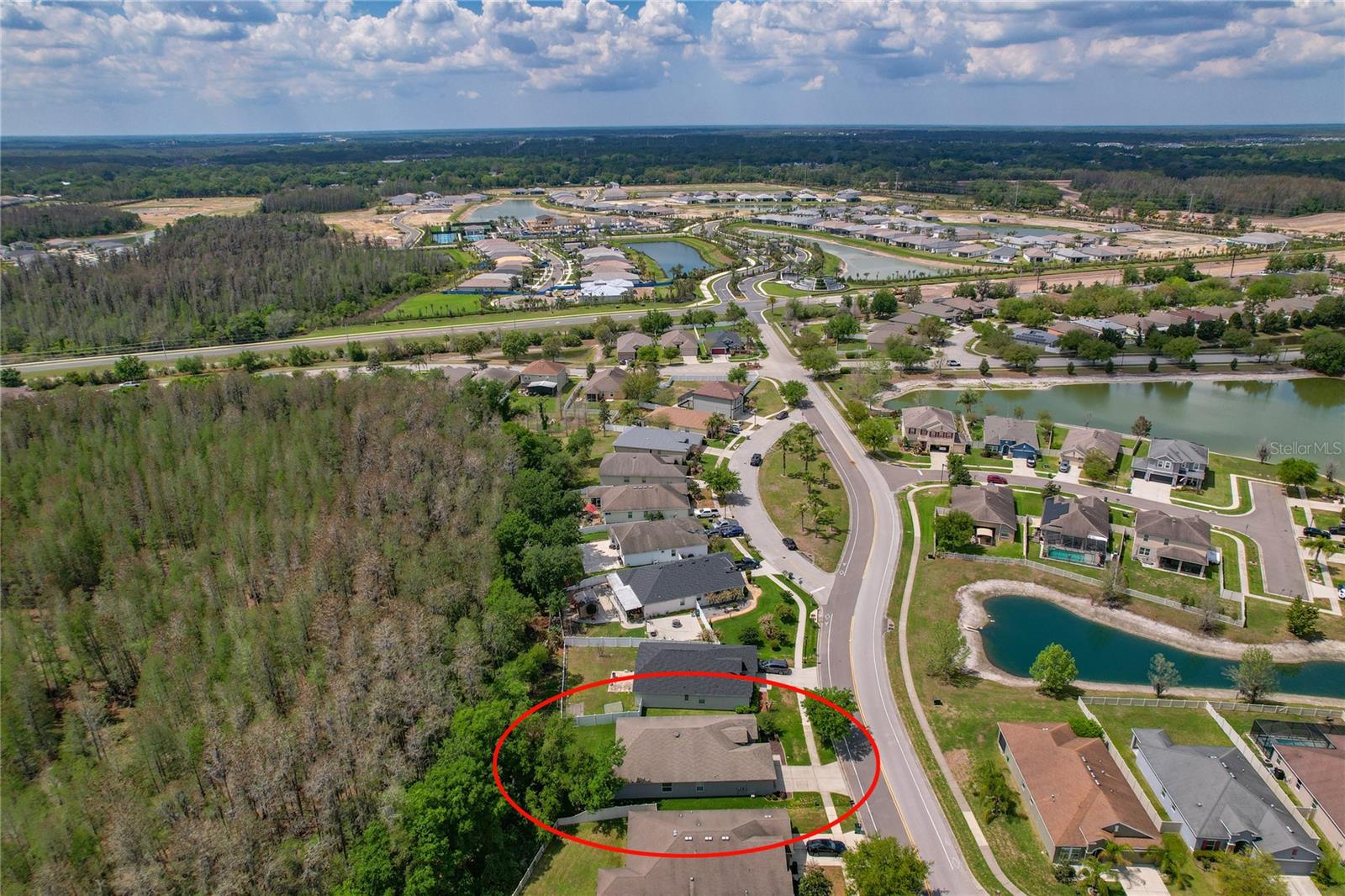 Listing photo id 32 for 3839 Grecko Drive