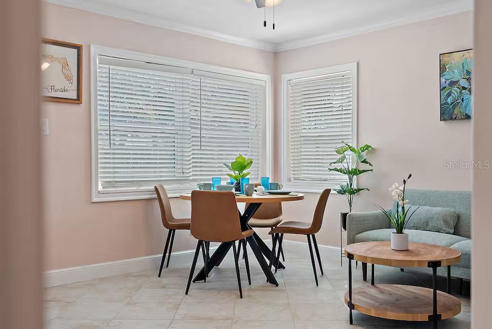 Listing photo id 28 for 724 Gulf Boulevard