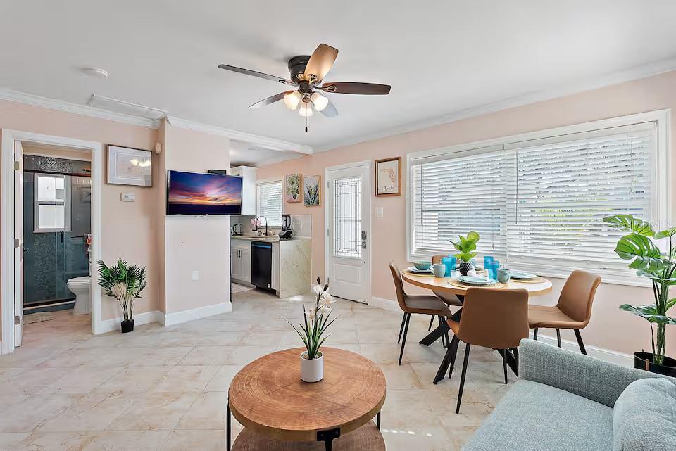 Listing photo id 29 for 724 Gulf Boulevard