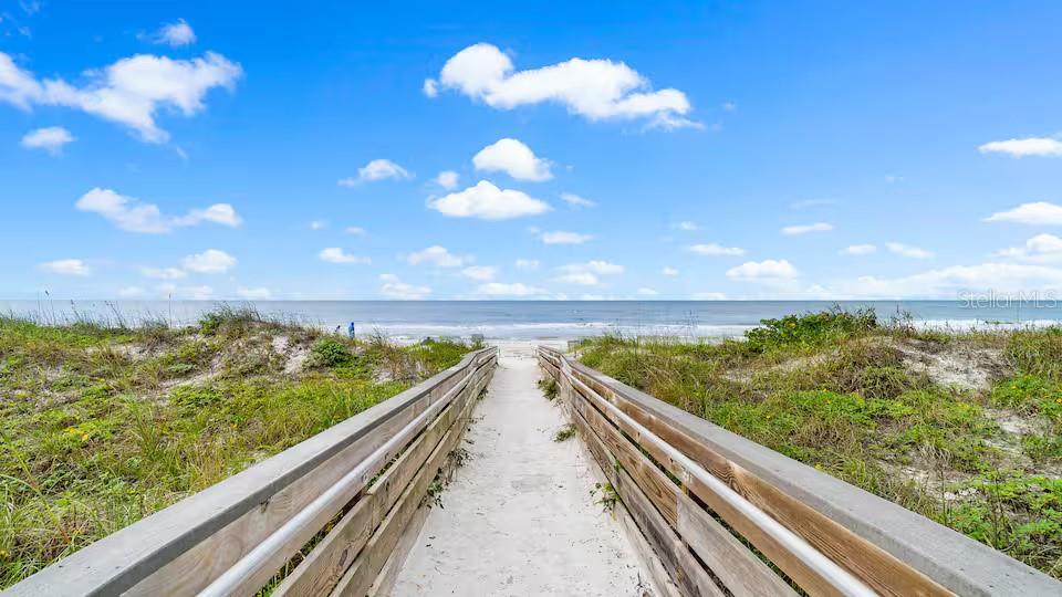 Listing photo id 38 for 724 Gulf Boulevard