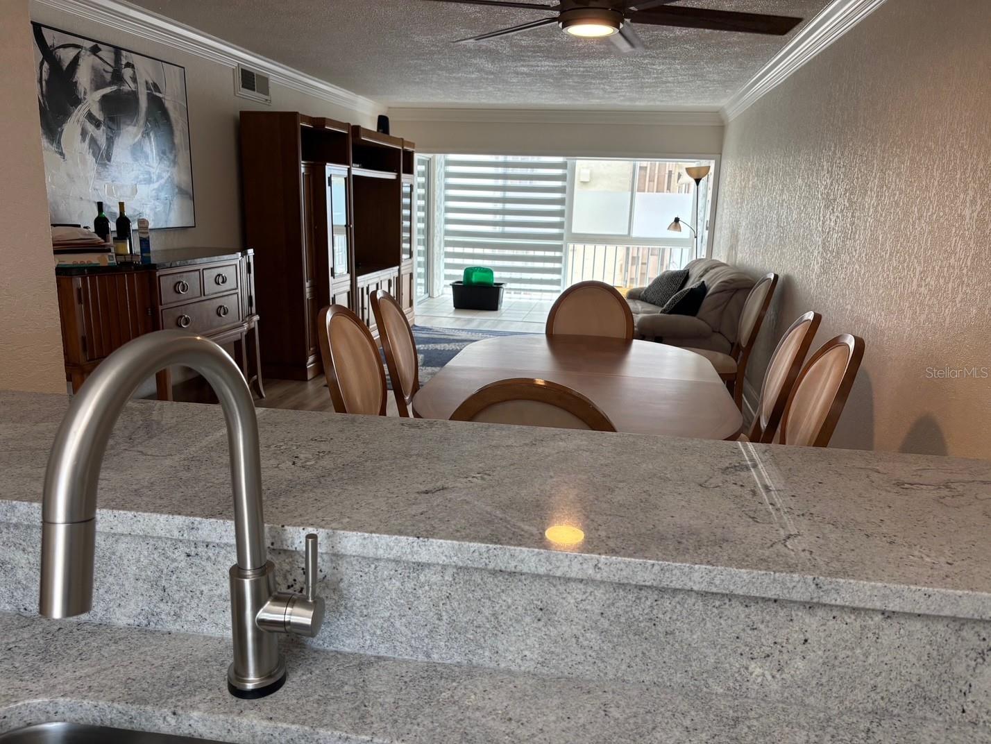 Image 17 of 43 For 121 Island Way 331