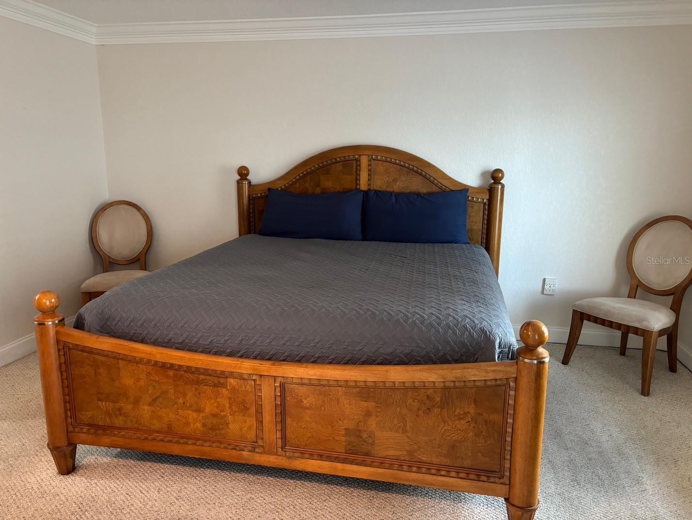 Image 21 of 43 For 121 Island Way 331