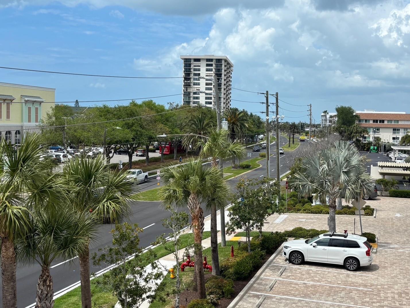 Image 41 of 43 For 121 Island Way 331