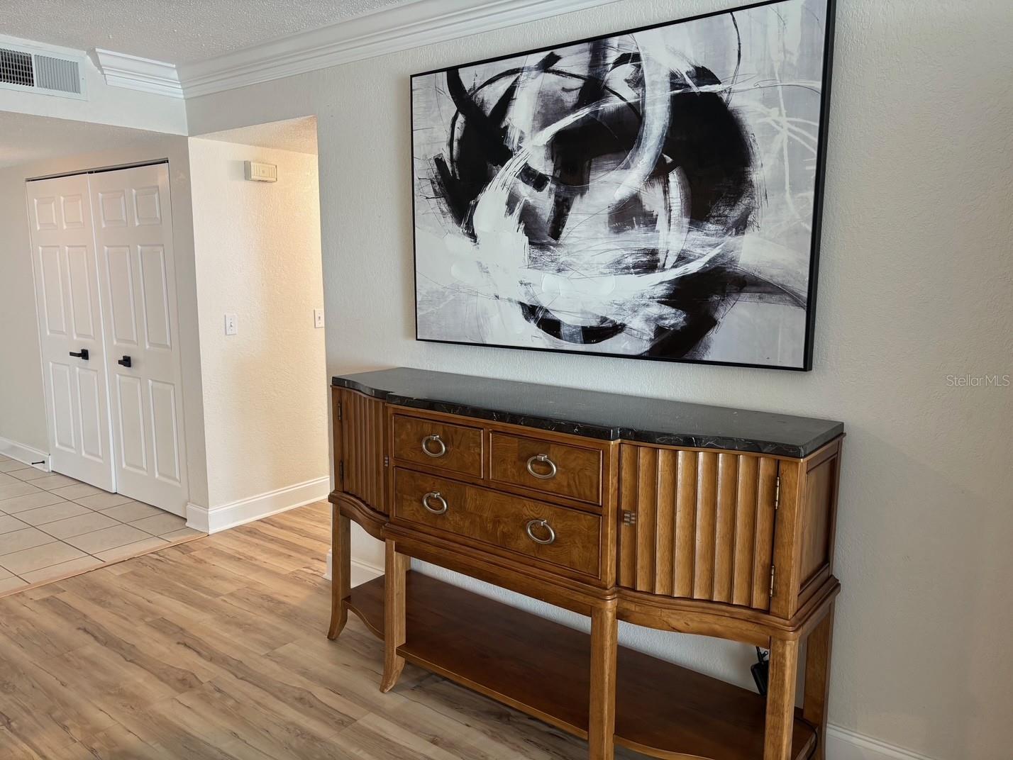 Image 6 of 43 For 121 Island Way 331