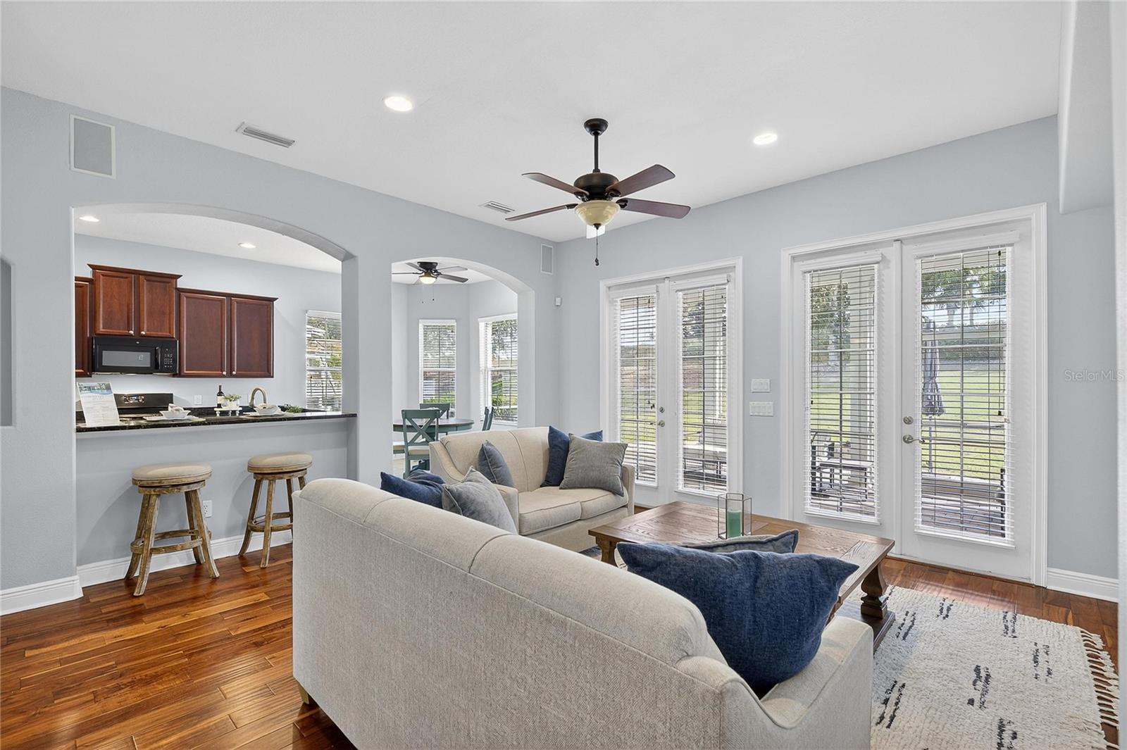 Image 20 of 100 For 410 Manns Harbor Drive