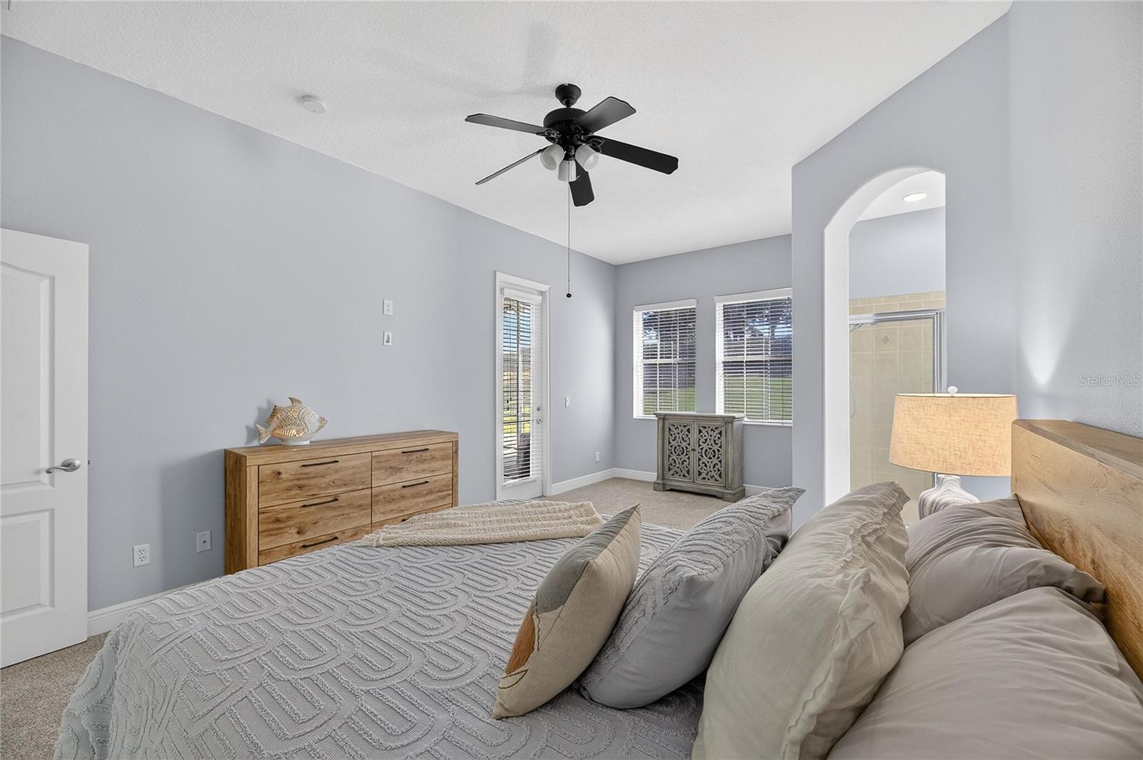 Image 31 of 100 For 410 Manns Harbor Drive