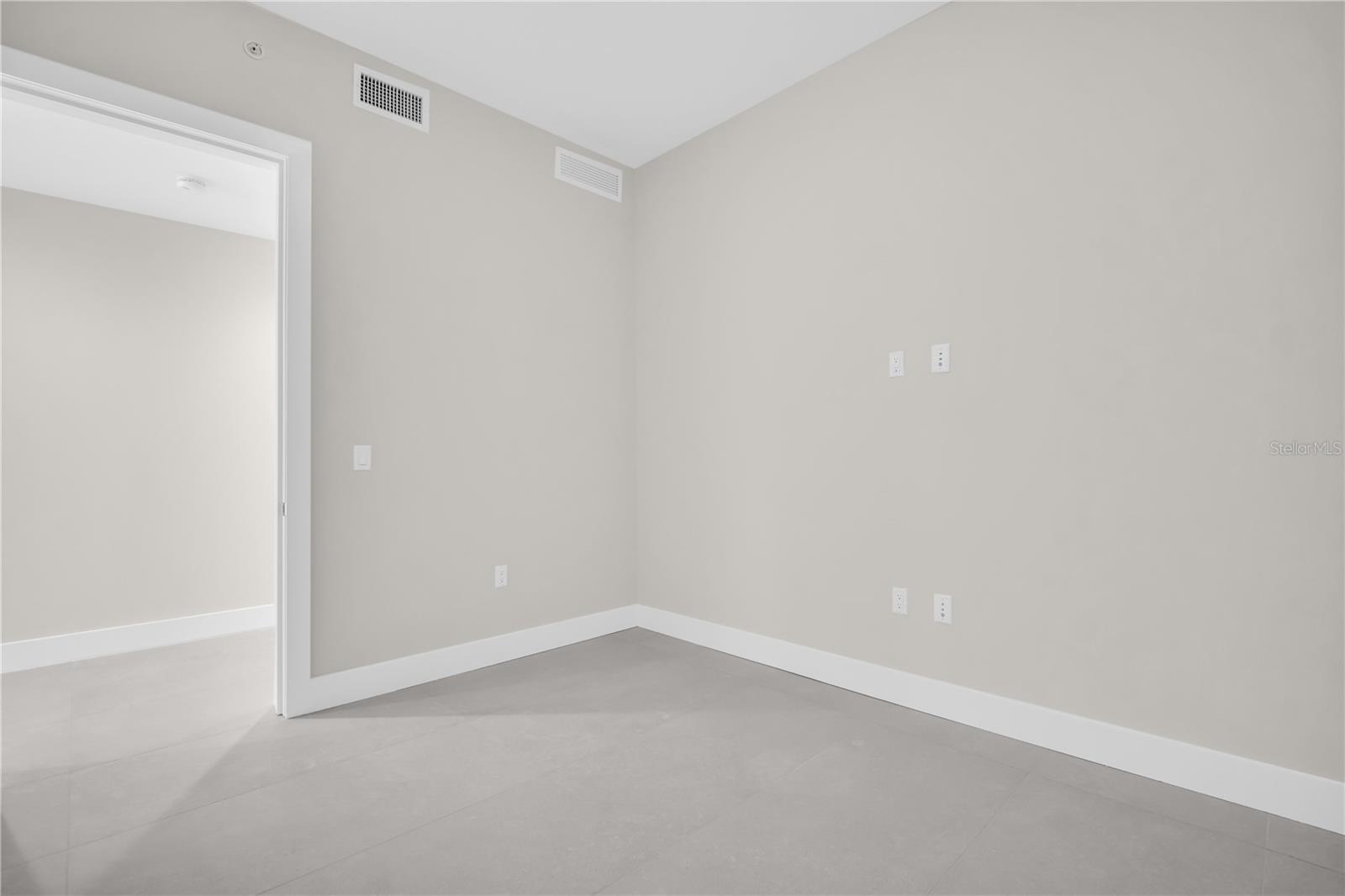 Image 11 of 91 For 275 1st Avenue S 3704