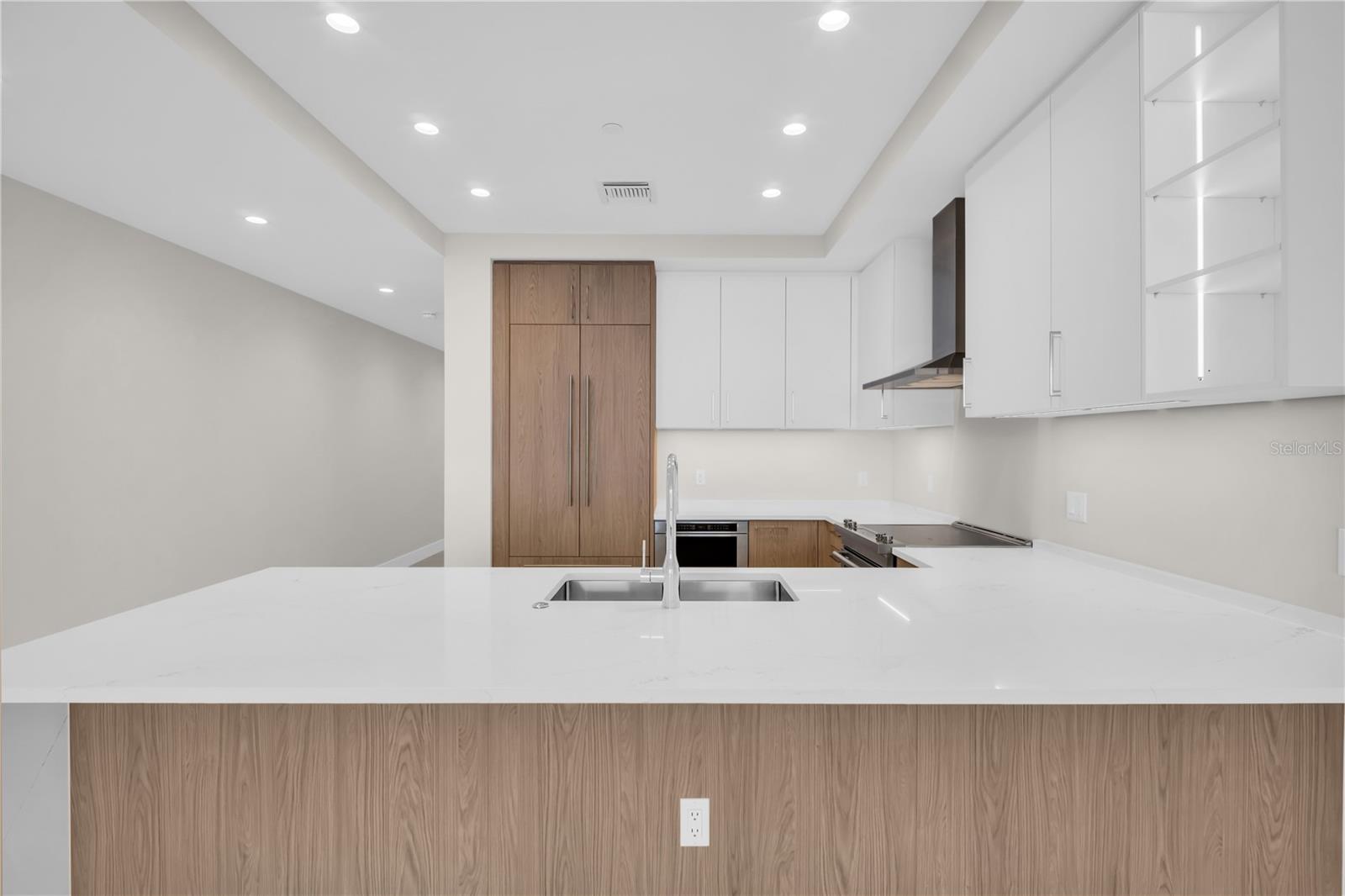 Image 17 of 91 For 275 1st Avenue S 3704