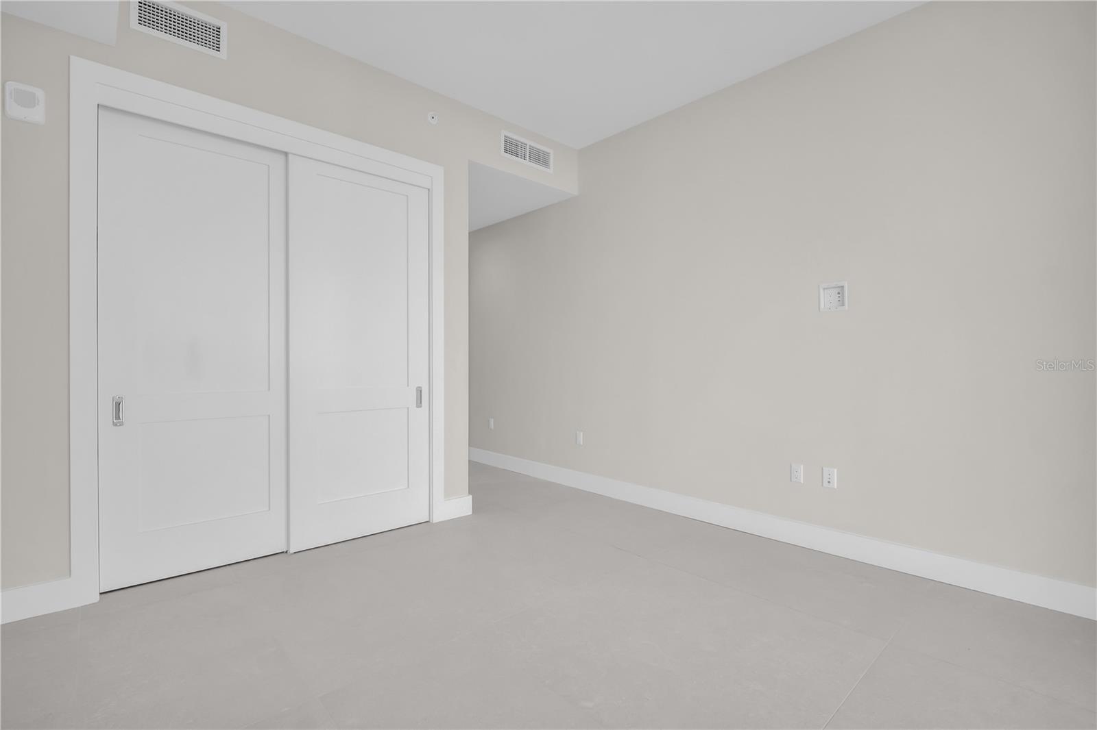 Image 31 of 91 For 275 1st Avenue S 3704