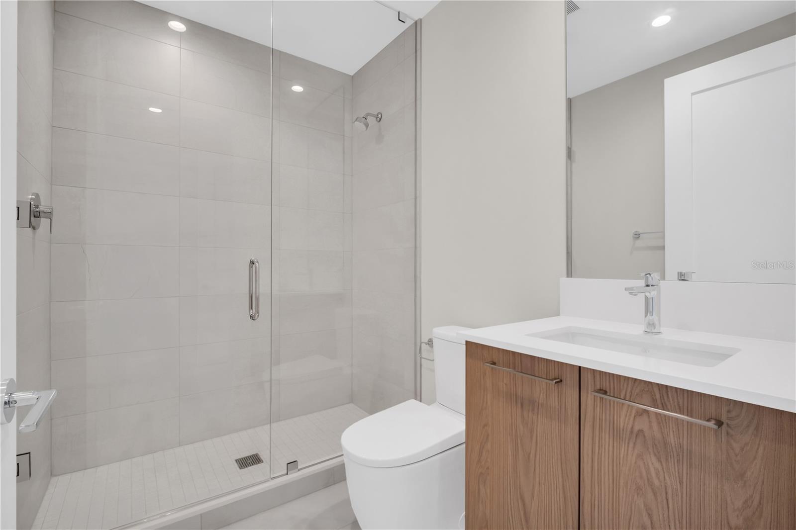 Image 33 of 91 For 275 1st Avenue S 3704