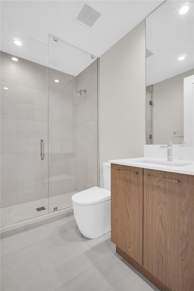 Image 34 of 91 For 275 1st Avenue S 3704