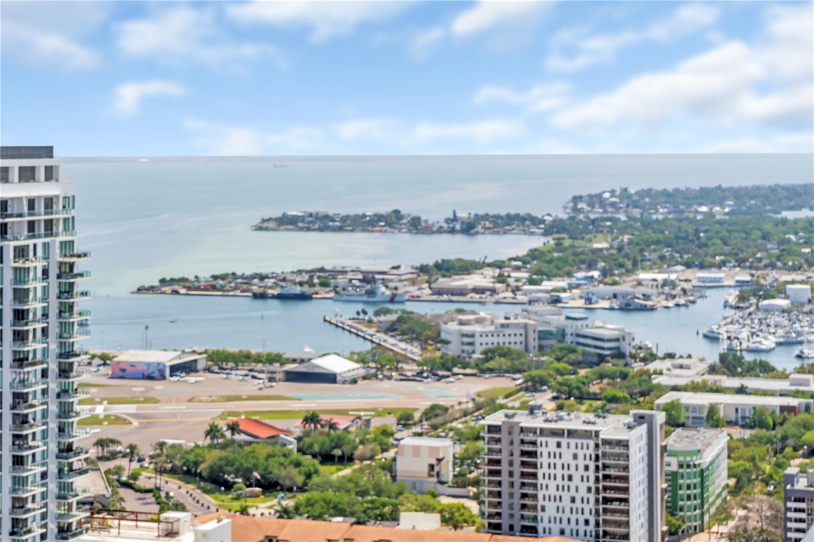 Image 48 of 91 For 275 1st Avenue S 3704